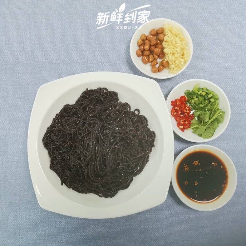 【♥满99元送到家全国包邮♥】凉拌蕨根粉 酸辣口味，爽口Q弹，具有清热解毒、消脂降压，是一道深受喜爱的小菜！