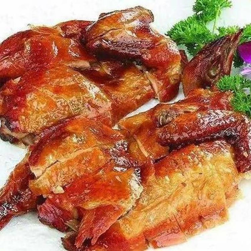 【♥满99元送到家全国包邮♥】爆款新品 香酥鸡（700g/份）  色泽金黄，外皮酥脆，肉质嫩烂，香味浓郁，营养价值也非常丰富。